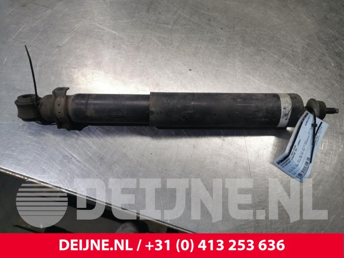 Mitsubishi Canter Stoßdämpfer links vorne O51897
