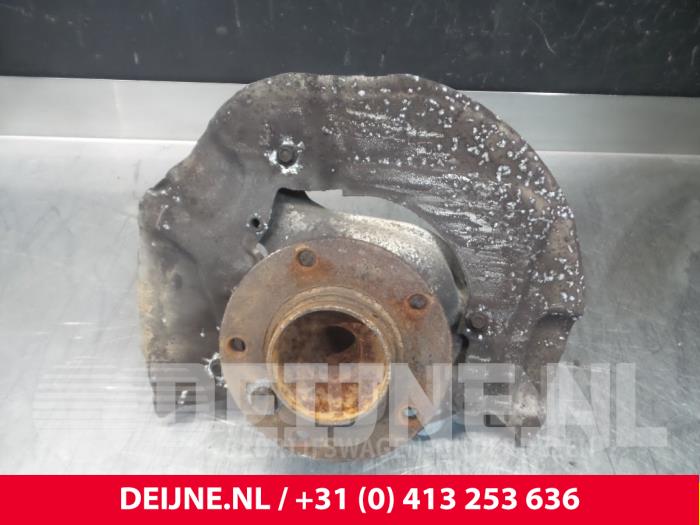 BMW 5-Serie Fusee links-voor O51964