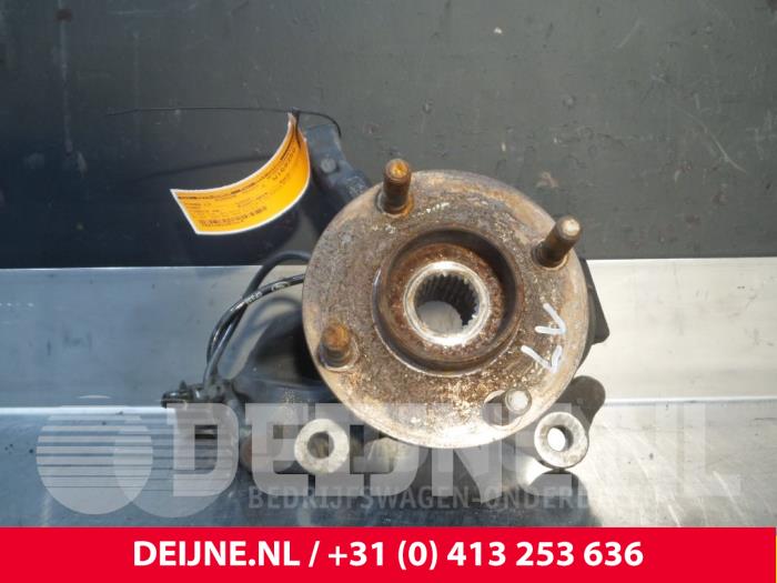 Ford Fiesta Achsschenkel links vorne O51973