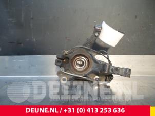 Ford Fiesta Achsschenkel links vorne O51973 foto 3