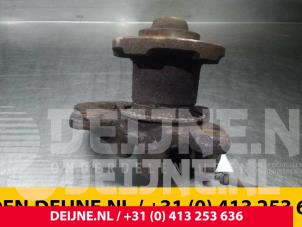 Mercedes Sprinter Fusee links-voor O51987 foto 3