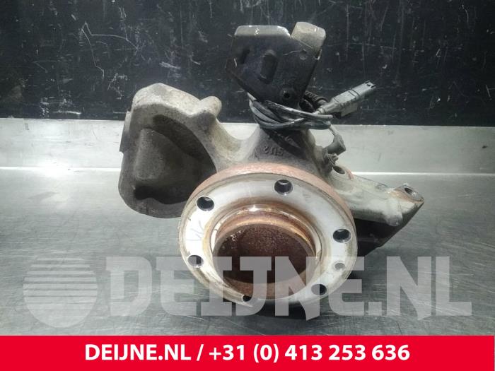 Volkswagen Crafter Fusee links-voor O52051
