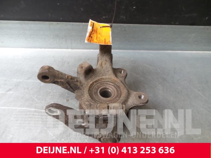 Renault Kangoo Fusee links-voor O52252