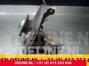 Audi A3 Achsschenkel rechts vorne O52273 foto 2