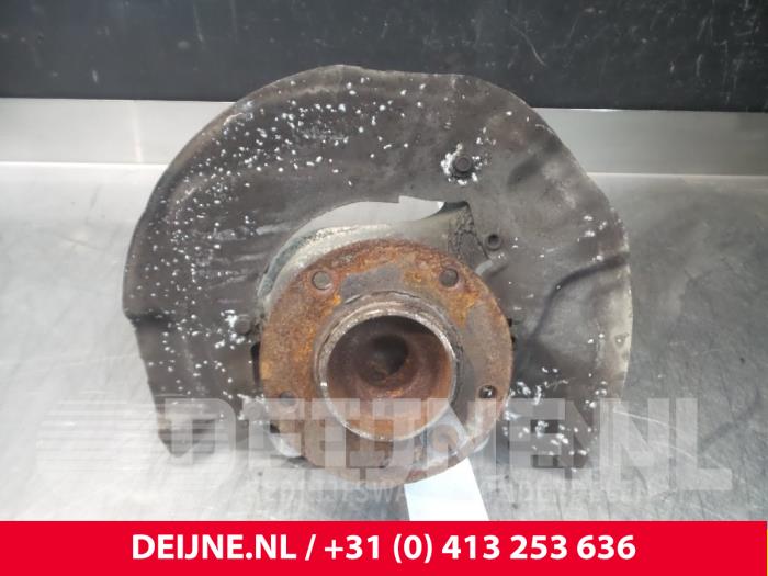 BMW 5-Serie Fusee rechts-voor O52279