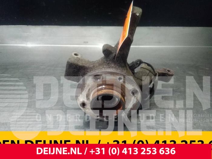 Dacia Logan Achsschenkel rechts vorne O52448