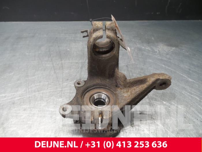 Citroen Berlingo Fusee rechts-voor O52502
