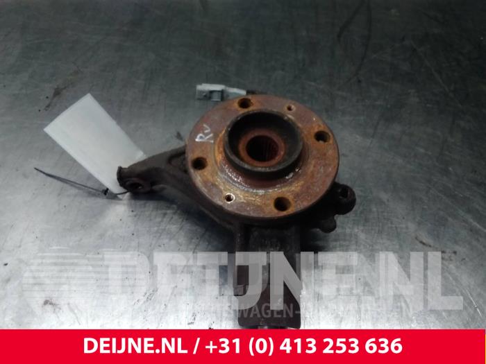 Citroen Berlingo Fusee rechts-voor O52504
