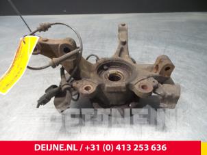 Citroen Nemo Achsschenkel rechts vorne O52510 foto 2