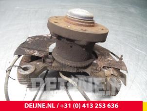 Iveco New Daily Fusee houder rechts-voor O52589 foto 2