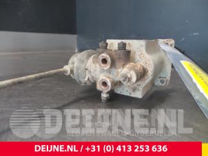 Toyota Dyna EBD system O52643 photo 2