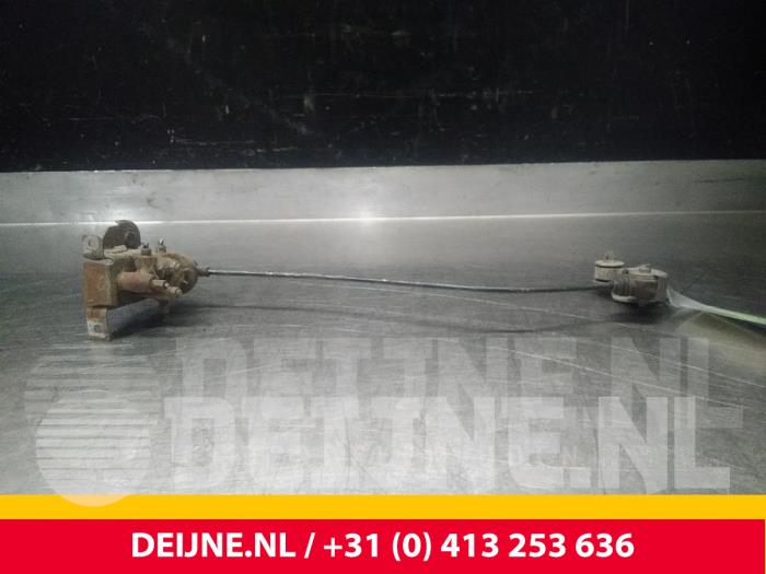 Toyota Hiace Remdrukverdeler O52644
