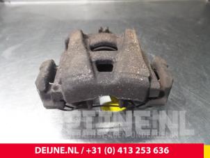 Gebruikte Remklauw (Tang) links-voor Audi A4 (B7) Prijs € 24,00 Margeregeling aangeboden door van Deijne Onderdelen Uden B.V.