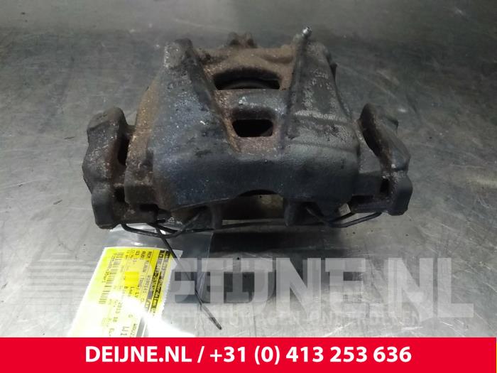 Audi Q3 Remklauw (Tang) links-voor O52661