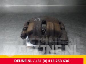 Mercedes Sprinter Remklauw (Tang) links-voor O52726 foto 2