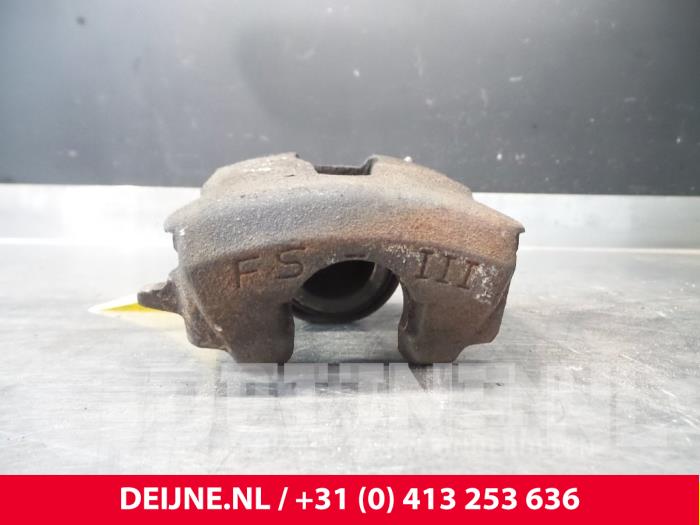 Volkswagen Golf Front brake calliper, left O52835