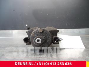 Volkswagen Golf Remklauw (Tang) links-voor O52835 foto 2