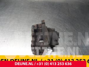 Volkswagen Caddy Remklauw (Tang) links-voor O52842 foto 2