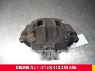 Hyundai H300 Remklauw (Tang) links-voor O52900 foto 2