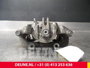 Nissan NV200 Remklauw (Tang) links-voor O52906 foto 2