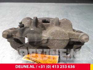 Nissan Primastar Remklauw (Tang) links-voor O52923 foto 3