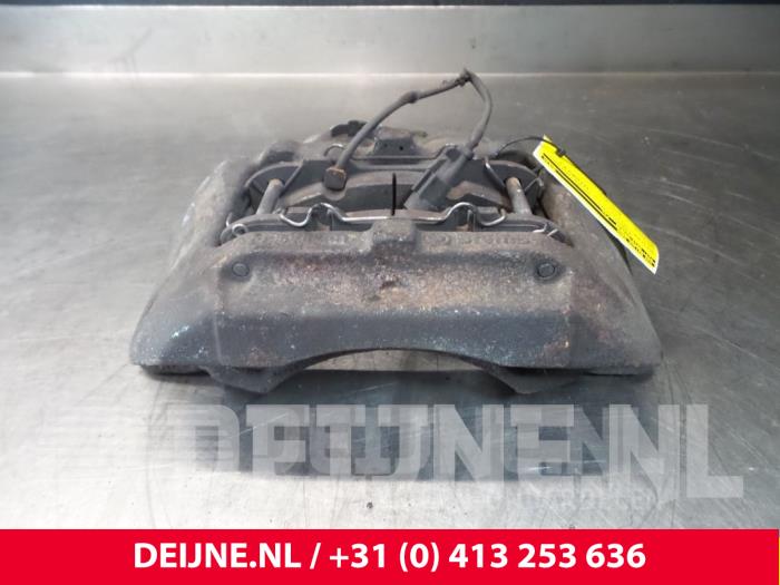 Iveco New Daily Remklauw (Tang) links-voor O52930