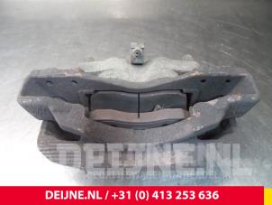 Iveco New Daily Remklauw (Tang) links-voor O52930 foto 3