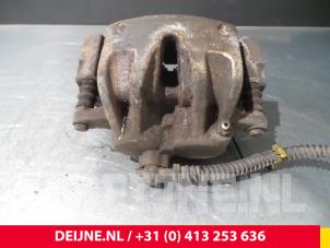 Landrover Discovery Remklauw (Tang) links-voor O52941 foto 3