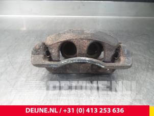 Citroen Jumpy Remklauw (Tang) links-voor O52979 foto 2