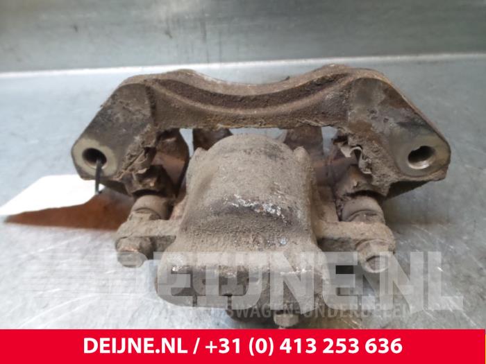 Mitsubishi Canter Remklauw (Tang) links-voor O53081