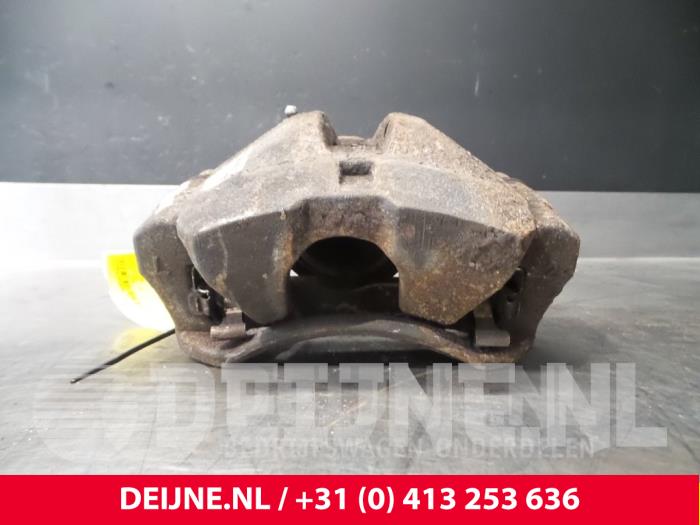 Toyota Hiace Remklauw (Tang) links-voor O53093