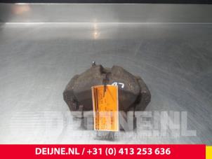 Toyota Hiace Bremszange links vorne O53096 foto 2