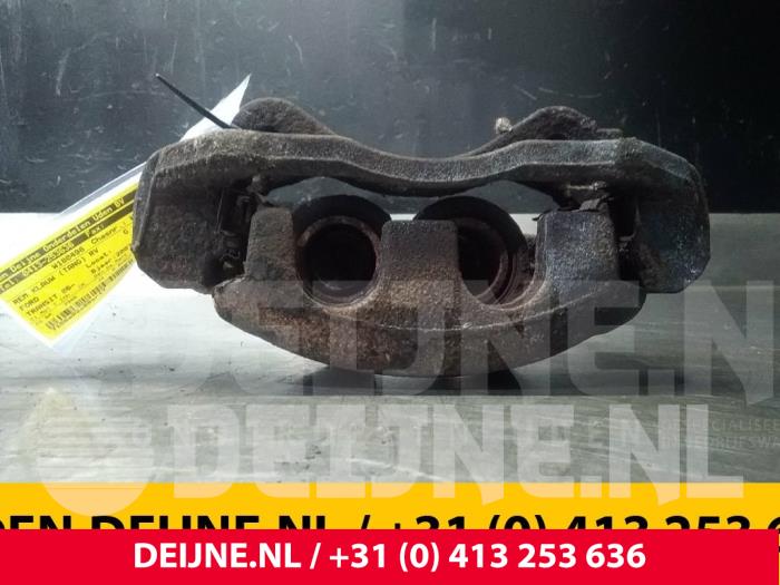 Ford Transit Remklauw (Tang) rechts-voor O53148