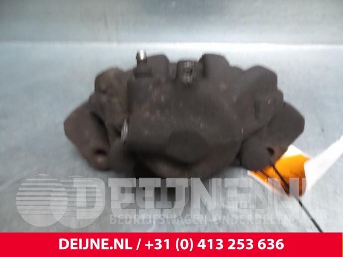 Mercedes Sprinter Remklauw (Tang) rechts-voor O53166