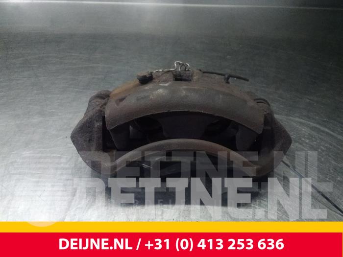 Mercedes Sprinter Remklauw (Tang) rechts-voor O53170
