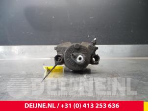 Volkswagen Golf Remklauw (Tang) rechts-voor O53268 foto 2