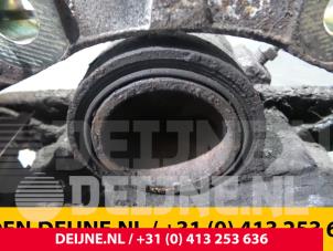 Citroen Berlingo Bremszange rechts vorne O53399 foto 3