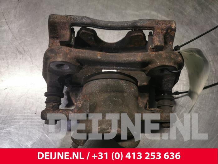 Renault Clio Remklauw (Tang) rechts-voor O53487