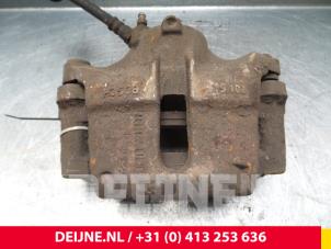 Renault Kangoo Remklauw (Tang) rechts-voor O53501 foto 3