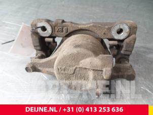 Toyota Hiace Front brake calliper, right O53523 photo 2