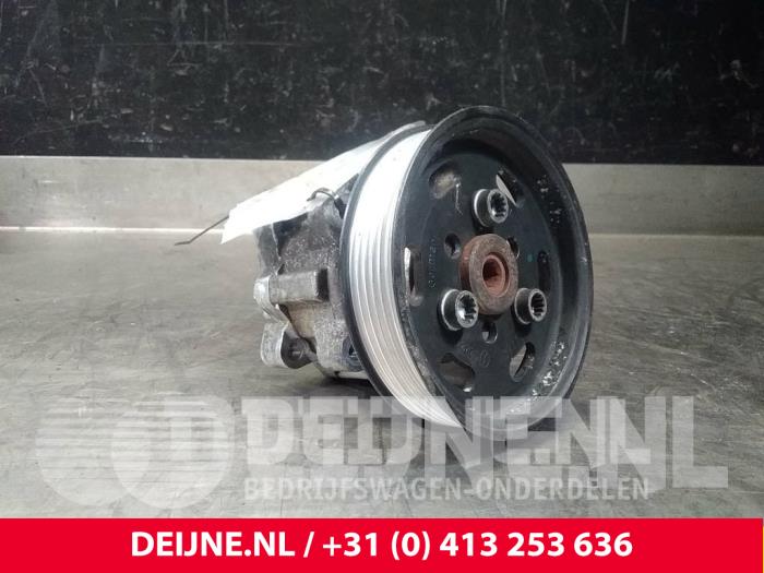 Gebruikte Pomp Servo Audi A4 Prijs € 8,00 Margeregeling aangeboden door van Deijne Onderdelen Uden B.V.