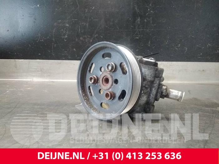 Gebruikte Pomp Servo Audi A4 Prijs € 25,00 Margeregeling aangeboden door van Deijne Onderdelen Uden B.V.