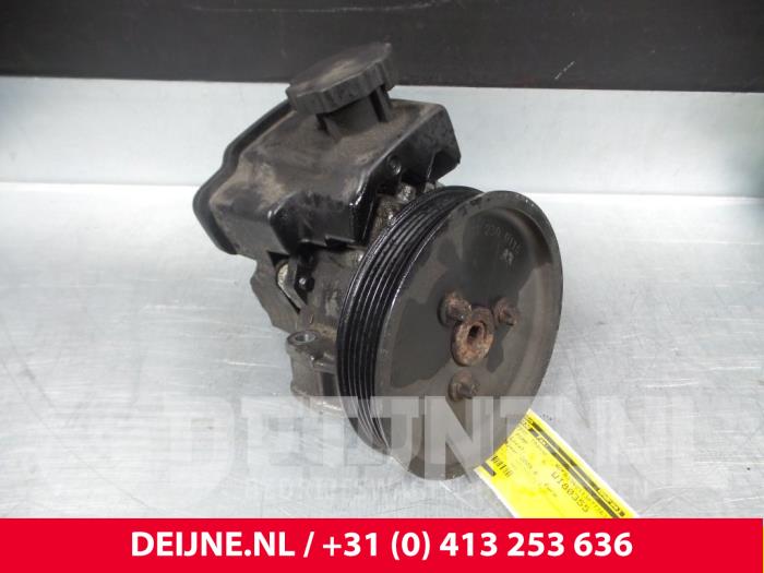 Gebruikte Servopomp Mercedes Vito Prijs € 90,75 Inclusief btw aangeboden door van Deijne Onderdelen Uden B.V.