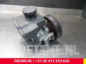 Mercedes Vito Stuurbekrachtiging Pomp O54148 foto 2