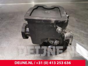 Mercedes Vito Lenkkraftverstärker Pumpe O54156 foto 2