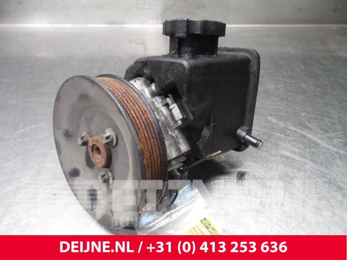 Mercedes Vito Power steering pump O54165