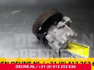 Pomp Servo van een Opel Combo 1.6 CDTI 16V 2012