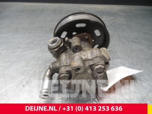 Volkswagen Caddy Power steering pump O54223 photo 2