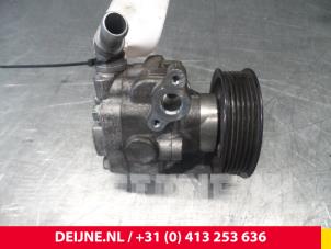 Gebruikte Stuurpomp Volkswagen Transporter/Caravelle T6 Prijs € 151,25 Inclusief btw aangeboden door van Deijne Onderdelen Uden B.V.