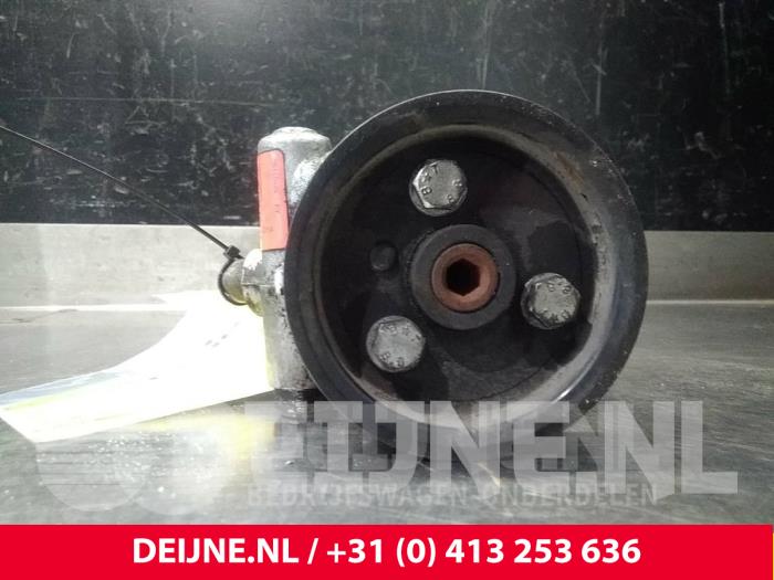 Gebruikte Servopomp Iveco New Daily Prijs € 72,60 Inclusief btw aangeboden door van Deijne Onderdelen Uden B.V.